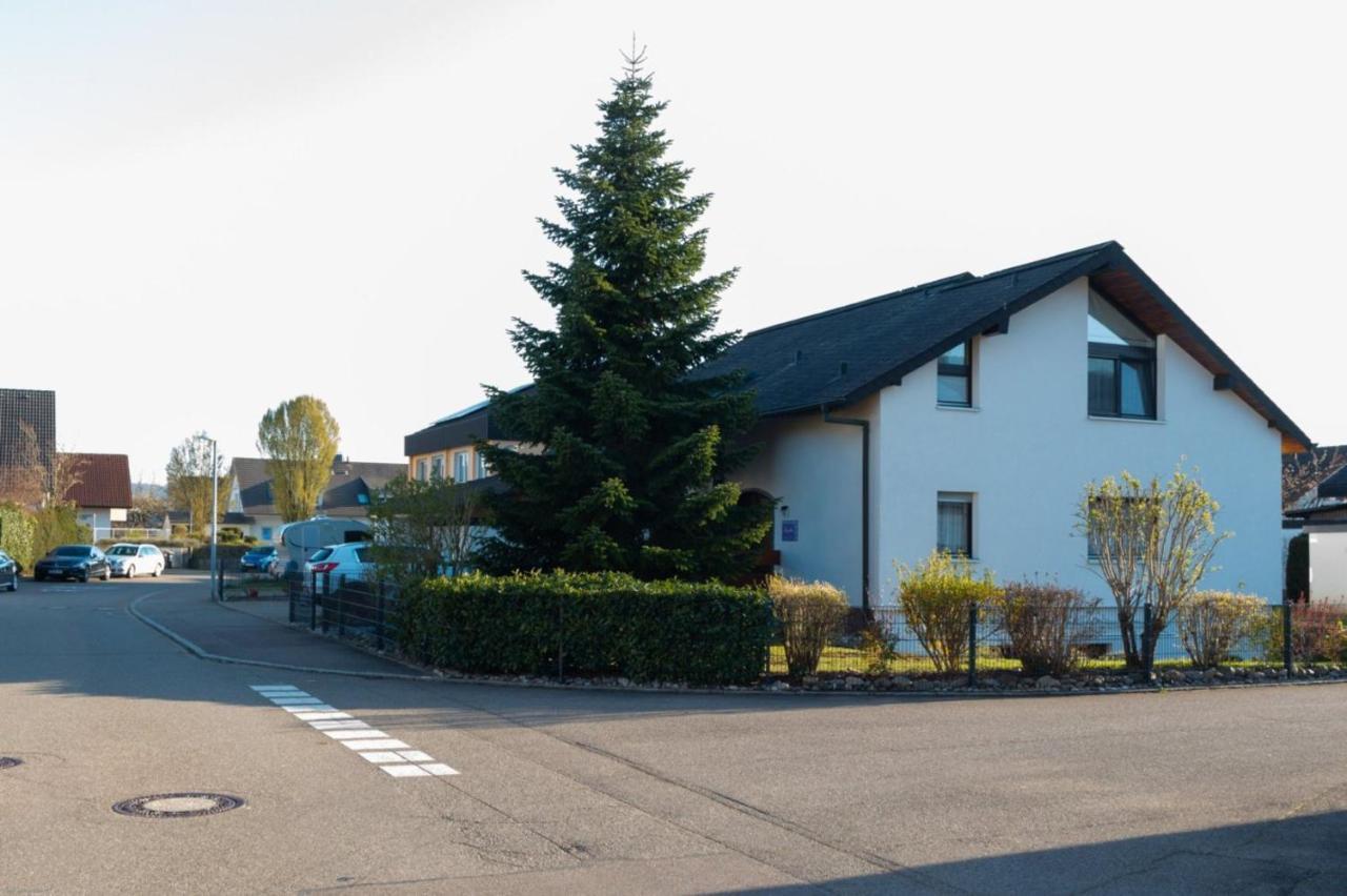 Ferienwohnung Angelika Degerfelden Exterior foto